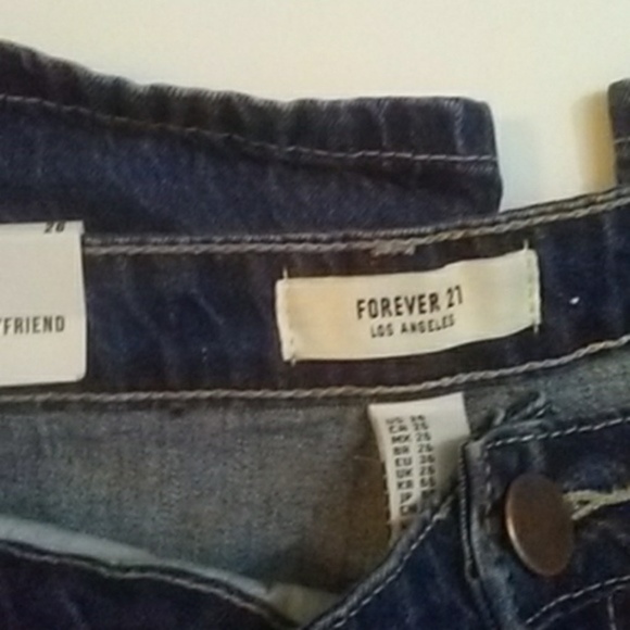 NWT Forever 21 Boyfreind Jeans Distressed- Patches - Picture 7 of 7